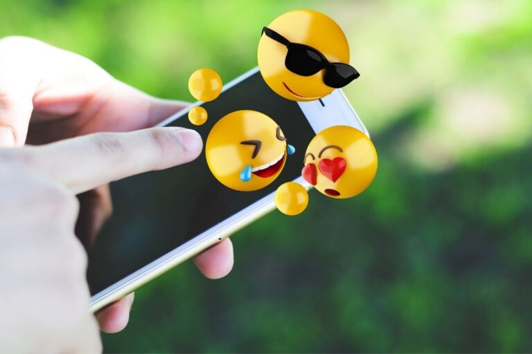 does-it-cost-to-send-emojis-on-iphone-if-yes-how-much-gif-like